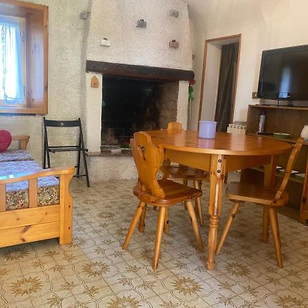 “Casa Rosi” Appartamento In Zona Medievale Pisogne Kültér fotó